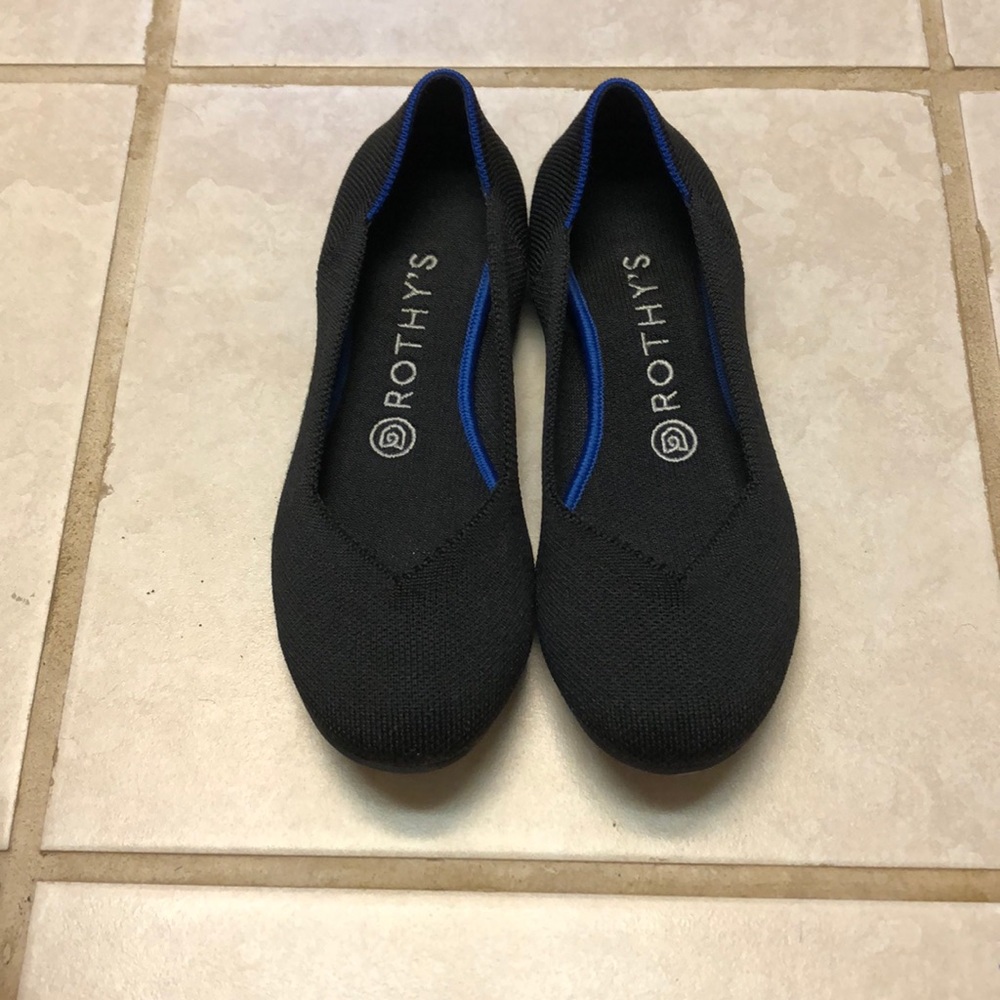 Rothy’s Black Solid round toed Flat
